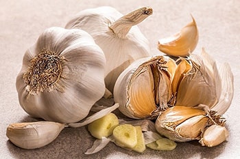 درس هفدهم اصطلاحات آزمون تافل four cloves of garlic چهار حبه سیر