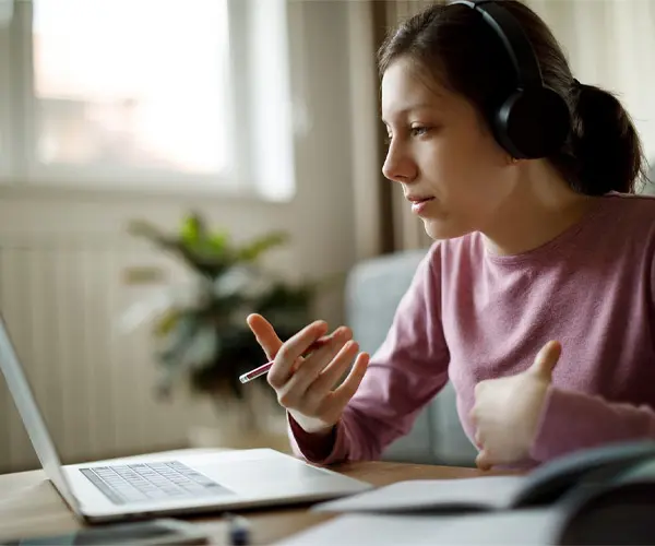 آیا یادگیری زبان انگلیسی در خانه ممکن است؟